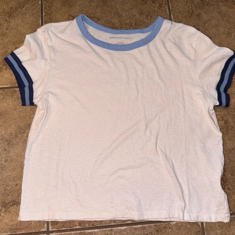 American Eagle Women’s relaxed boxy shirt